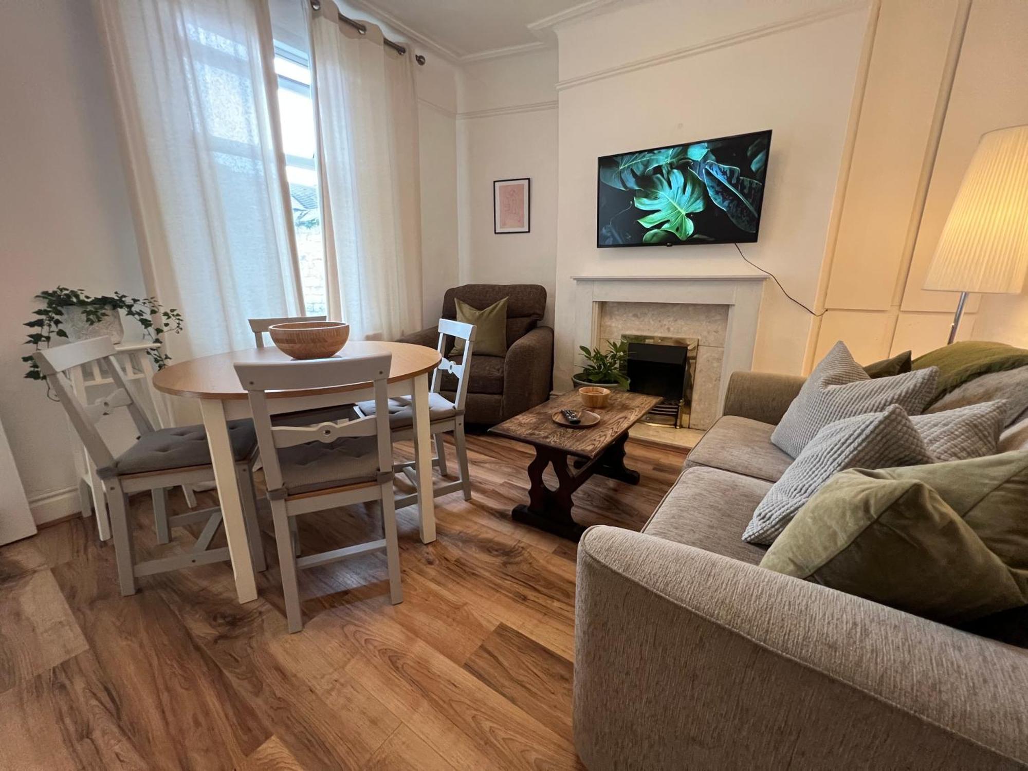2025 Award Winner Liverpool Ivy House - 4 Bedrooms Ngoại thất bức ảnh
